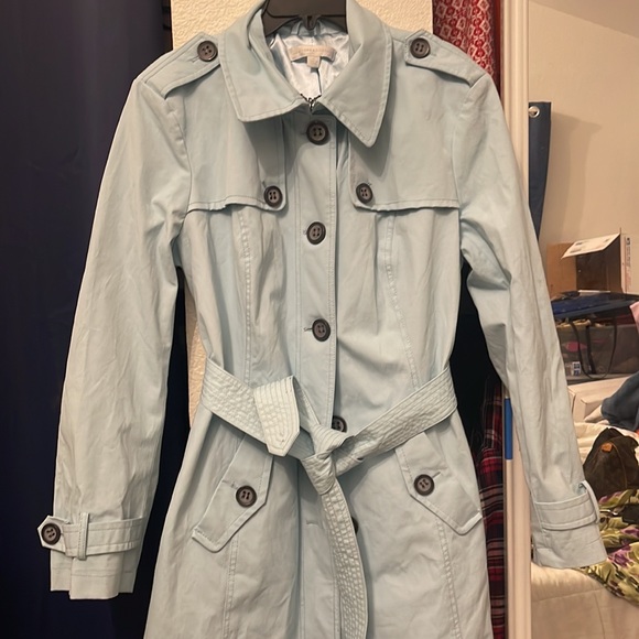 Beautiful trench coat - Picture 5 of 12
